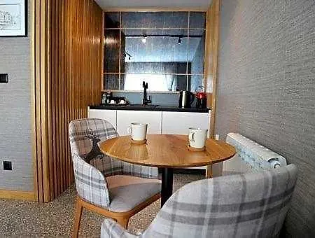Modern Mountain Hotel Podgorica