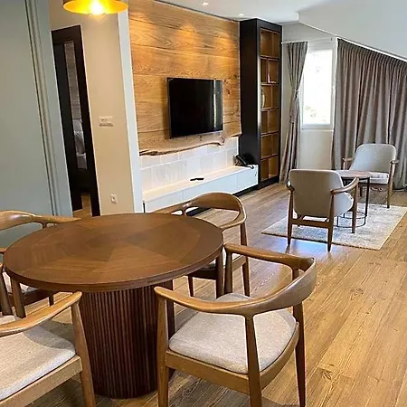 Modern Mountain Hotel Podgorica